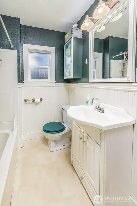 2315 E Spring St, Seattle, WA 98122 photo 23