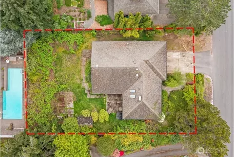 3720 80th Ave SE, Mercer Island, WA 98040
