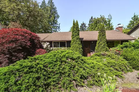 13709 39th Ave NE, Seattle, WA 98125