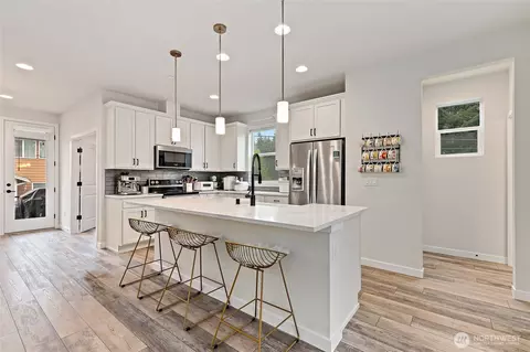 13420 Manor Way #A6, Lynnwood, WA 98087