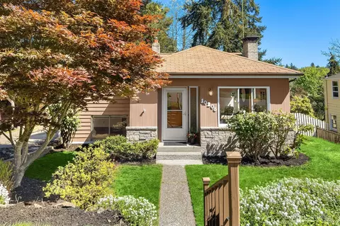 10208 23rd Ave NE, Seattle, WA 98125