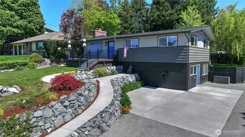 2143 Willow Ln W, Tacoma, WA 98466