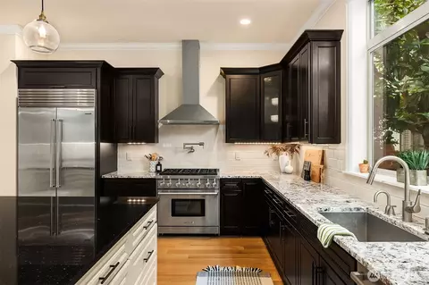 Kitchen - 1145 33rd Ave E, Seattle, WA 98112 photo 4 of 5
