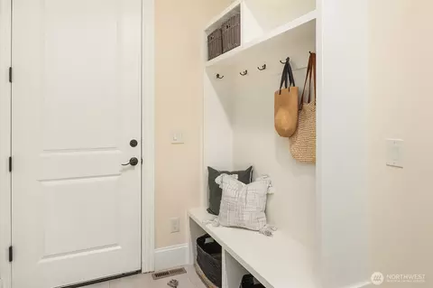 Entry Way - 1145 33rd Ave E, Seattle, WA 98112 photo 5 of 6