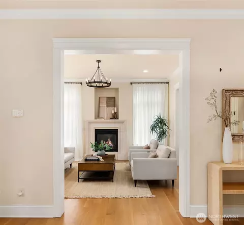 Entry Way - 1145 33rd Ave E, Seattle, WA 98112 photo 4 of 6