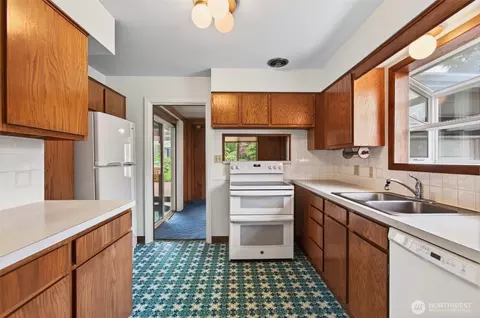 2 Pacific Pl, Longview, WA 98632 photo 8