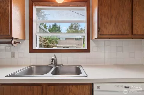 2 Pacific Pl, Longview, WA 98632 photo 10