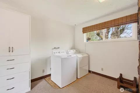 2 Pacific Pl, Longview, WA 98632 photo 17