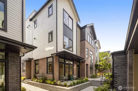 8323 B 12th Ave NW, Seattle, WA 98117
