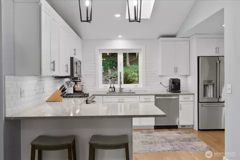 Kitchen - 13806 25th Ave SE, Mill Creek, WA 98012 photo 5 of 5