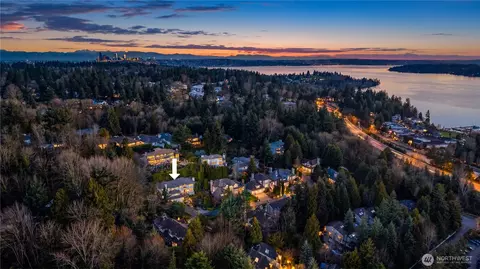 3645 92nd Ave SE, Mercer Island, WA 98040