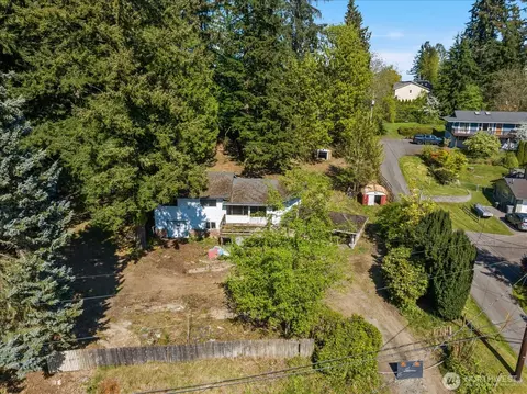 1307 N Lake Stickney Dr, Lynnwood, WA 98087
