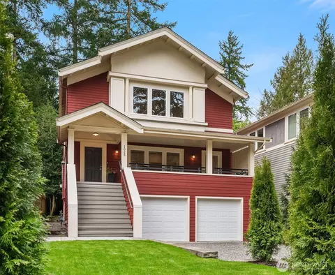 1025 NE 130th St, Seattle, WA 98125