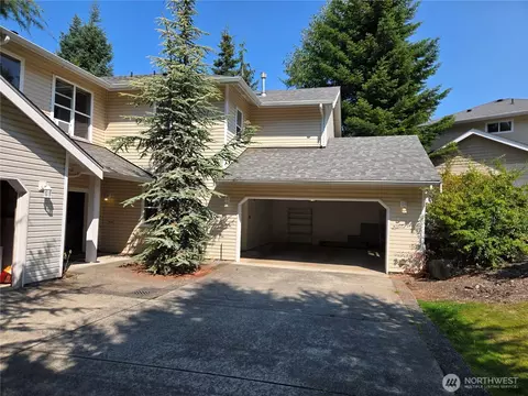 3301 Park Ln #A, Mount Vernon, WA 98274