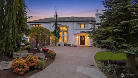 608 Magnolia Ln, Edmonds, WA 98020
