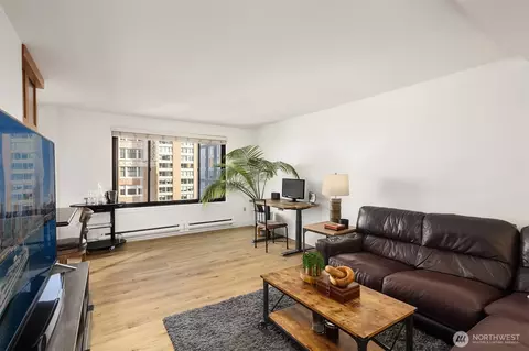 1105 Spring St #1112, Seattle, WA 98104