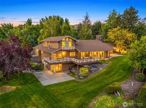 414 19th St NE, East Wenatchee, WA 98802