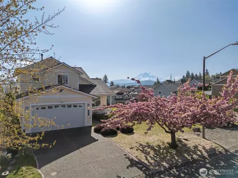 17023 139th Ave E, Puyallup, WA 98374