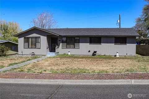 222 W Nelson Rd, Moses Lake, WA 98837