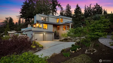 220 Bayside Rd, Bellingham, WA 98225