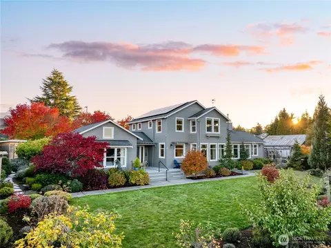 806 NW Alexander St, Coupeville, WA 98239
