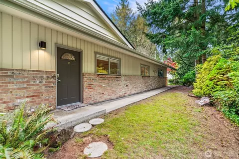 10758 Ashworth Ave N, Seattle, WA 98133