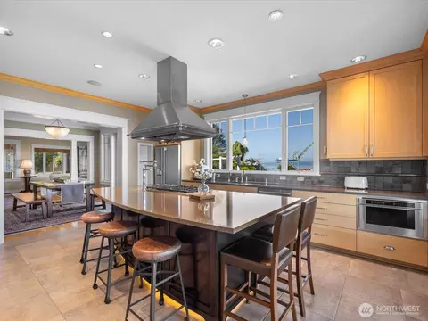 Kitchen - 603 Warren Ave, Everett, WA 98201 photo 4 of 4