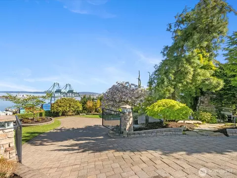 Exterior - 603 Warren Ave, Everett, WA 98201 photo 5 of 5