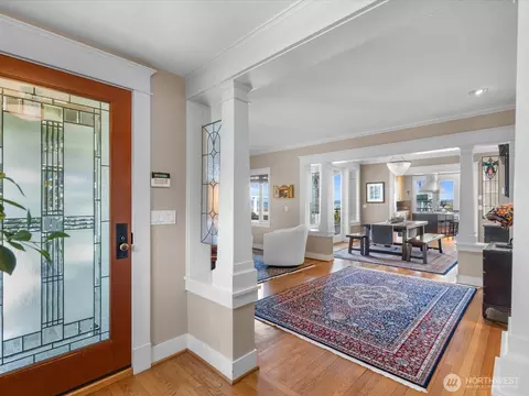 Entry Way - 603 Warren Ave, Everett, WA 98201 photo 1 of 1