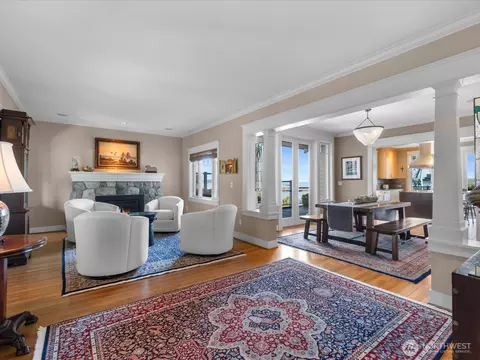 Living - 603 Warren Ave, Everett, WA 98201 photo 1 of 4