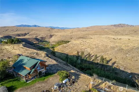 391 Indian Dan Canyon Rd, Brewster, WA 98812