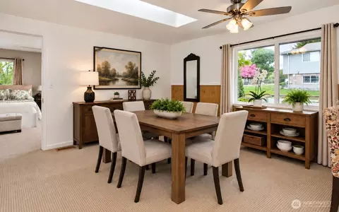 Dining - 26117 SE 425th, Enumclaw, WA 98022 photo 1 of 1