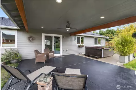 453 E Bear St, Mccleary, WA 98557
