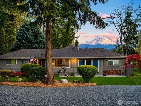 21437 SE 232nd St, Maple Valley, WA 98038