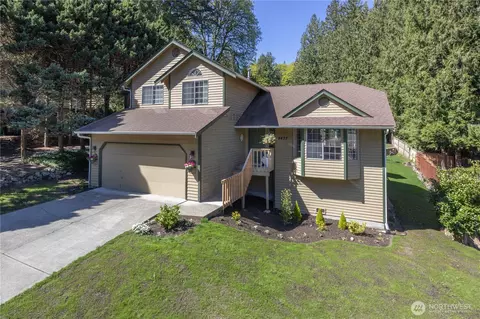 9437 St Johns Pl NE, Bremerton, WA 98311
