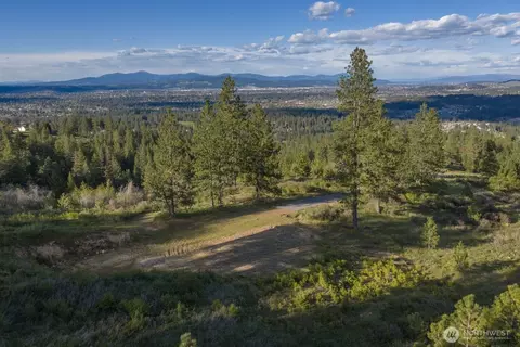 10610 E Hallett, Spokane, WA 99206 photo 2