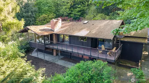 797 NW Culbertson Dr, Seattle, WA 98177