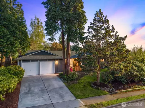 2001 SE 17th Ct S, Renton, WA 98055