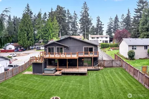 4815 W Tapps Dr E, Lake Tapps, WA 98391