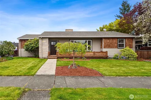 2232 Griffin Ave, Enumclaw, WA 98022
