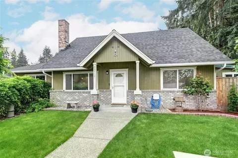 23717 49th Dr SE, Woodinville, WA 98072