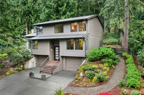 105 Big Bear Pl NW, Issaquah, WA 98027