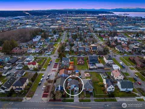 View/Area - 3017 15th Ave S, Seattle, WA 98144 photo 4 of 4