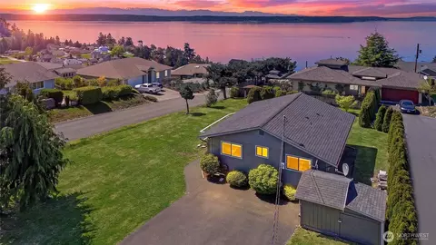 305 Melissa St, Camano Island, WA 98282