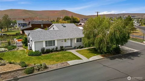 291 C St SE, Ephrata, WA 98823