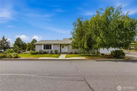 291 C St SE, Ephrata, WA 98823
