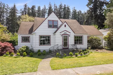 497 Central Ave E, Tenino, WA 98589