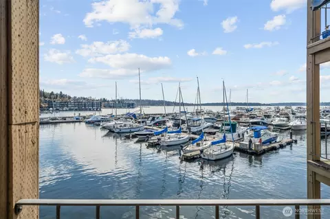 65 Kirkland Ave #202, Kirkland, WA 98033