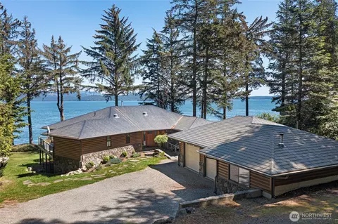 1378 San Juan Dr, San Juan Island, WA 98250