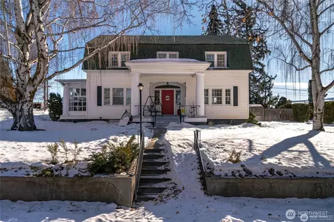 Exterior - 612 E Birch St, Waterville, WA 98858 photo 4 of 7